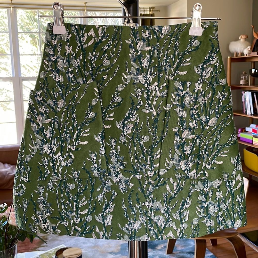 HM Conscious green short skirt.